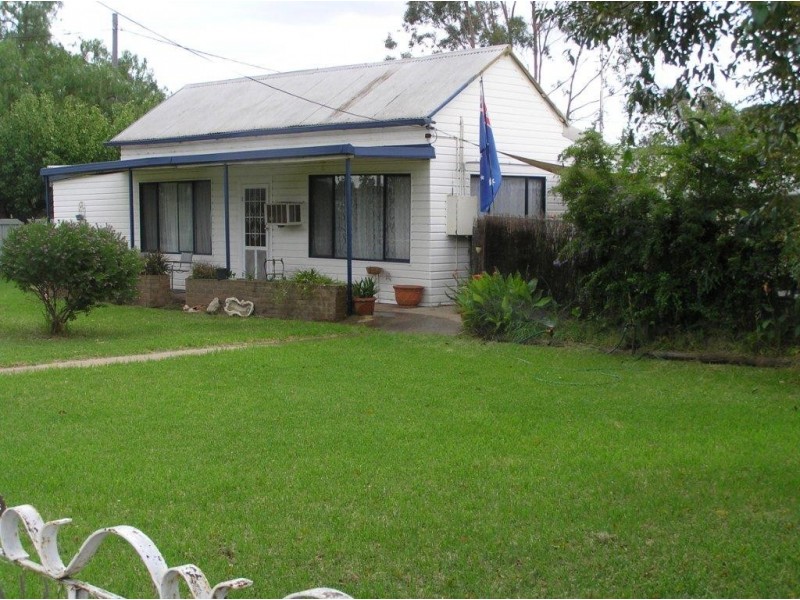 11 JERILDERIE STREET, Jerilderie NSW 2716