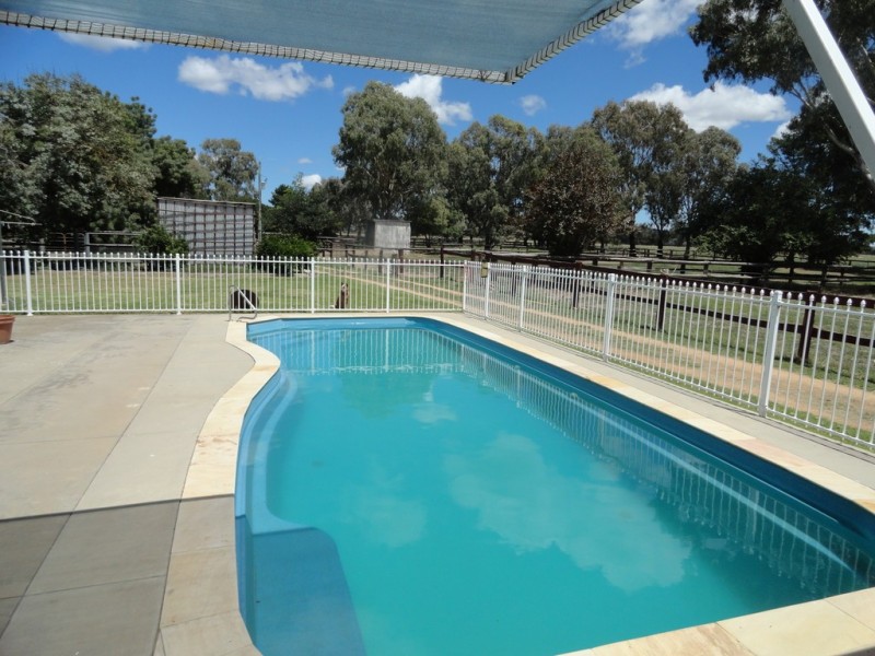 216 Settlers Road, Chiltern VIC 3683