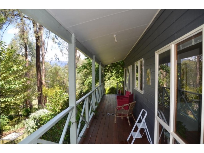 22 Diggings Road, Tawonga VIC 3697