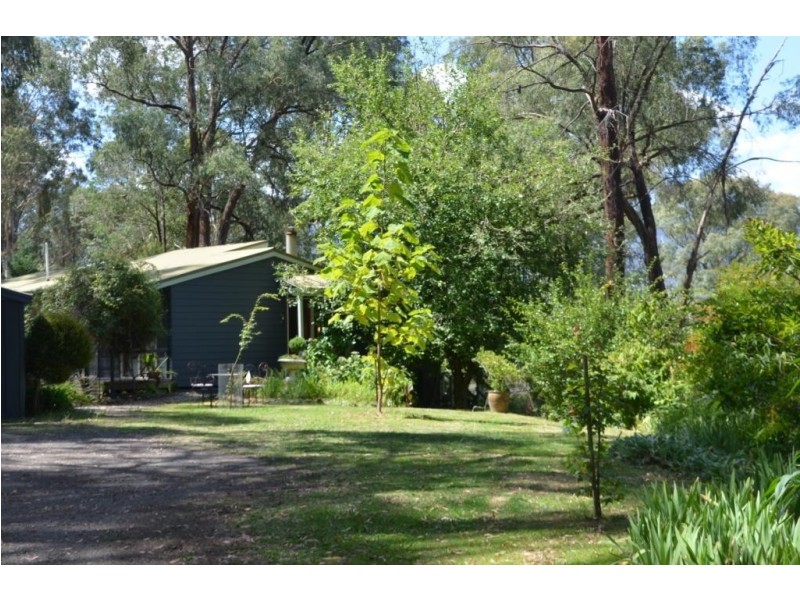 22 Diggings Road, Tawonga VIC 3697
