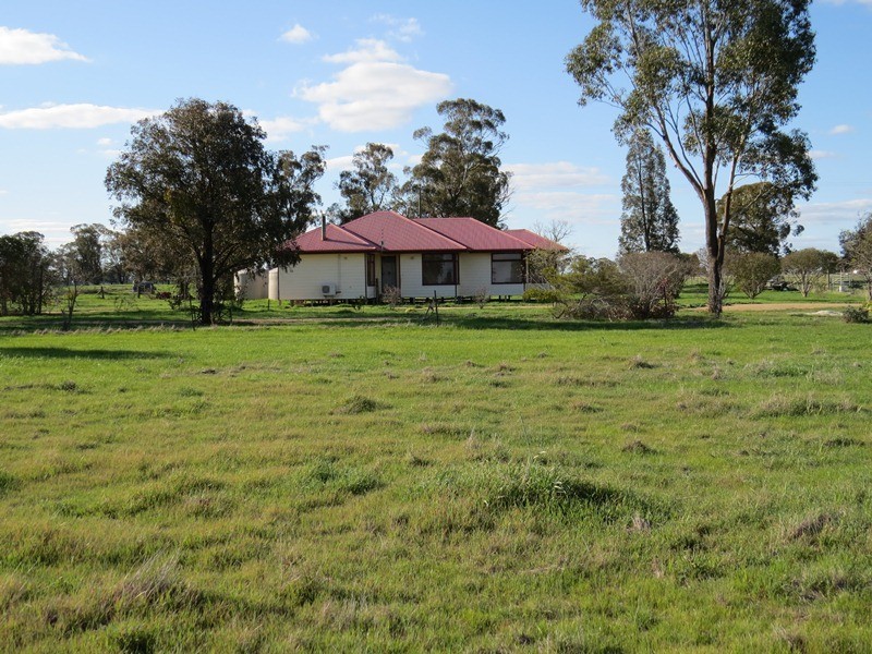 5227 Cobb Highway, Deniliquin NSW 2710