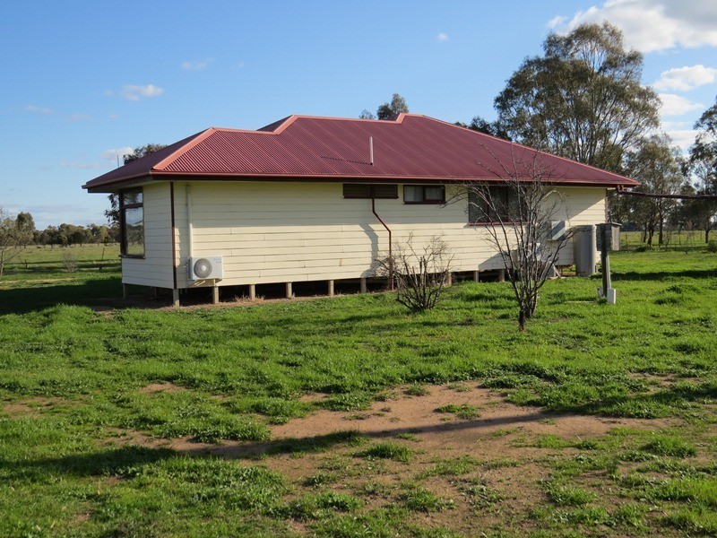 5227 Cobb Highway, Deniliquin NSW 2710