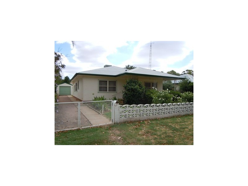 7 Victoria Avenue, Narrandera NSW 2700
