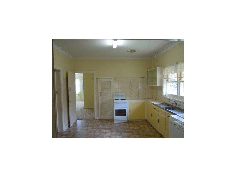 7 Victoria Avenue, Narrandera NSW 2700