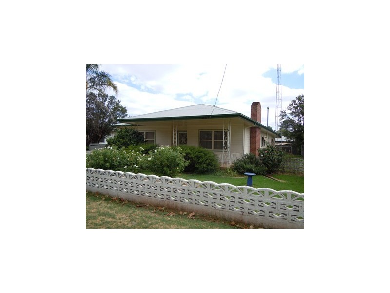 7 Victoria Avenue, Narrandera NSW 2700