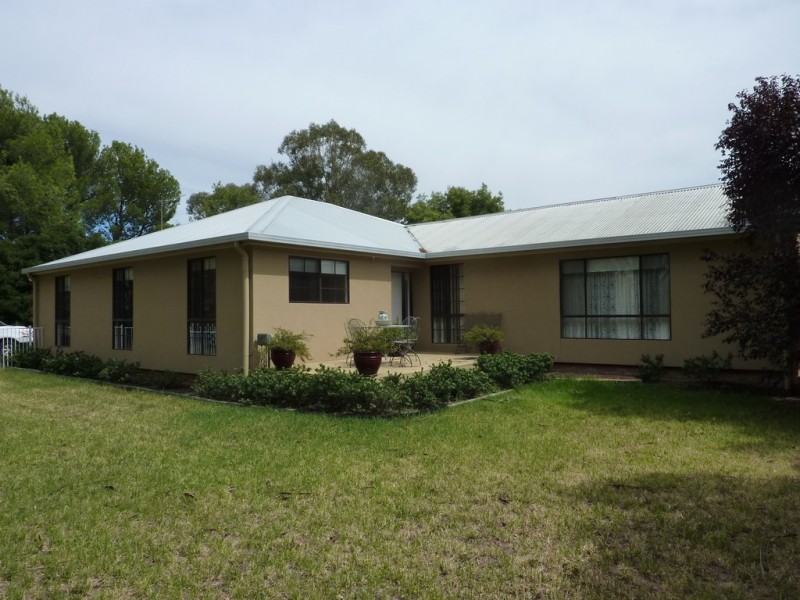 304 Hanging Road  via Uranquinty, Wagga Wagga NSW 2650