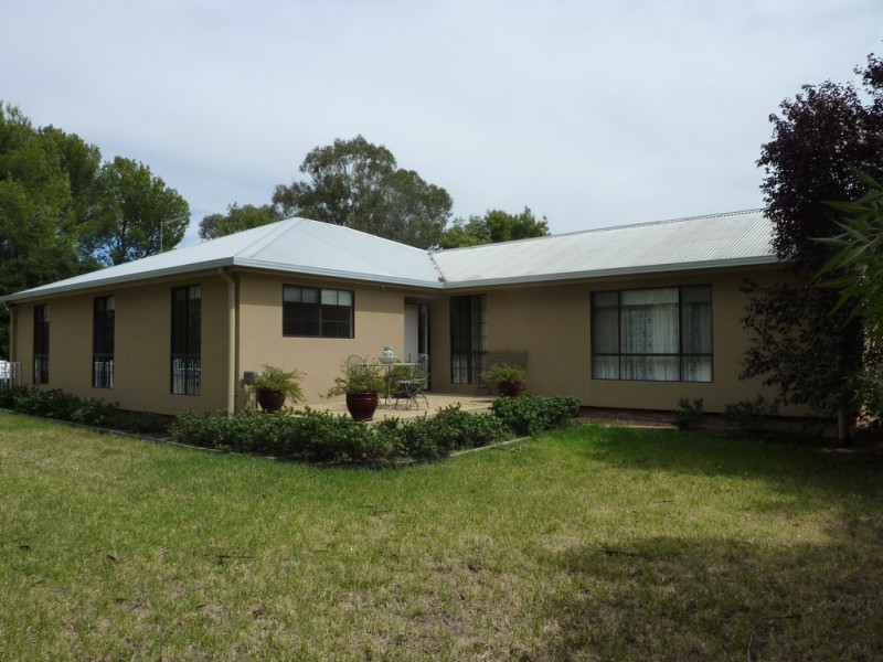 304 Hanging Road  via Uranquinty, Wagga Wagga NSW 2650