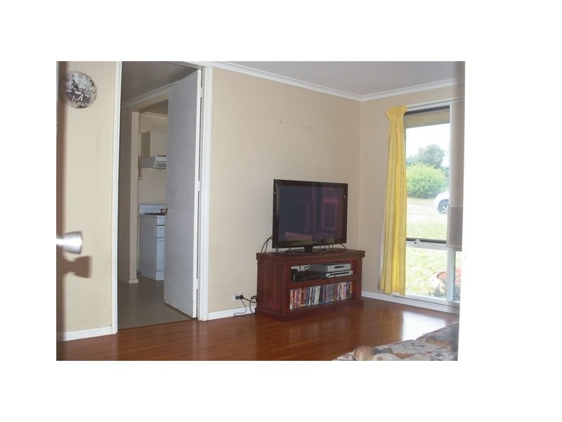 9 Nash Place, Yass NSW 2582