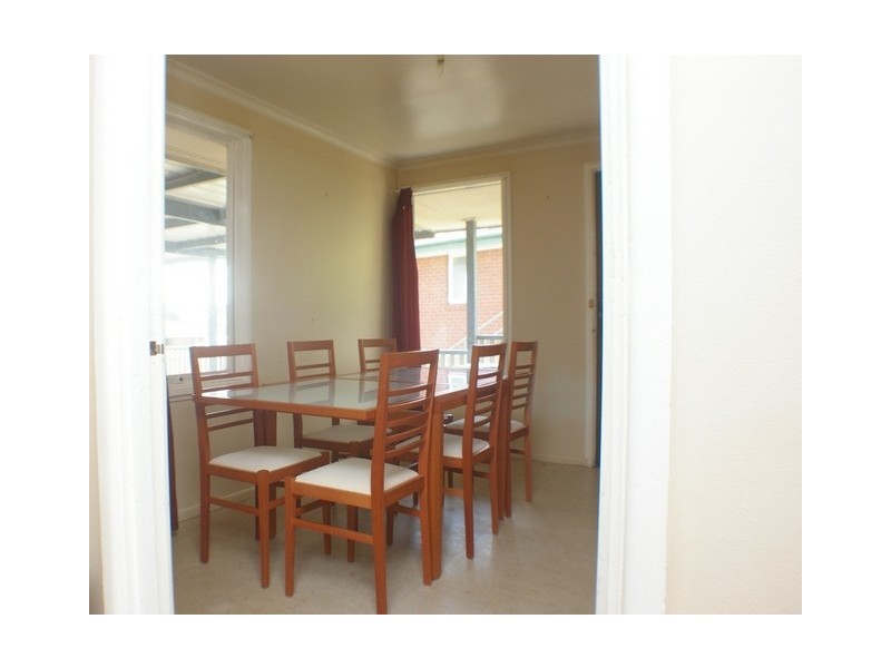 9 Nash Place, Yass NSW 2582