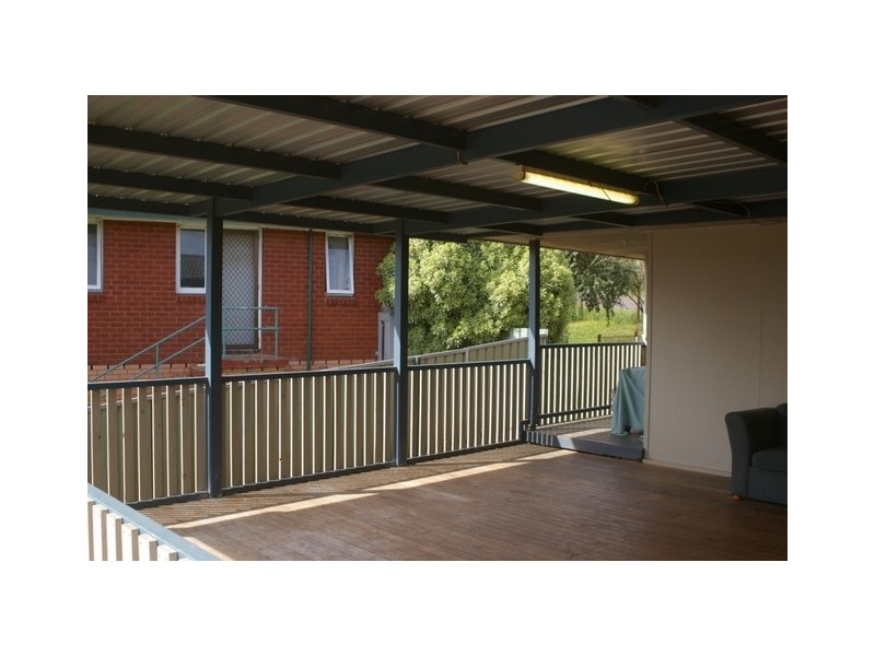 9 Nash Place, Yass NSW 2582