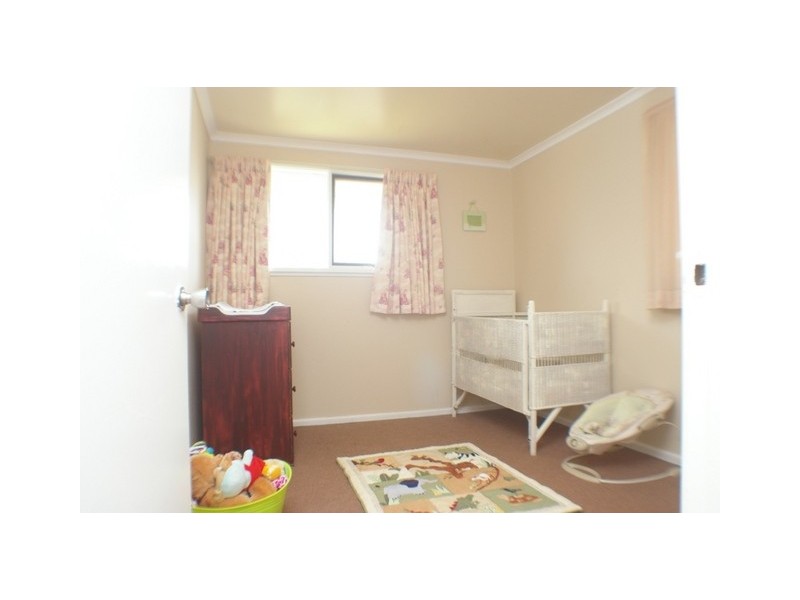 9 Nash Place, Yass NSW 2582