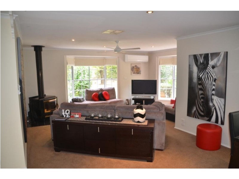 8 Wood, Bright VIC 3741