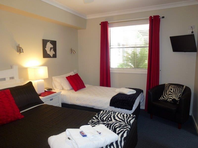 8 Wood, Bright VIC 3741