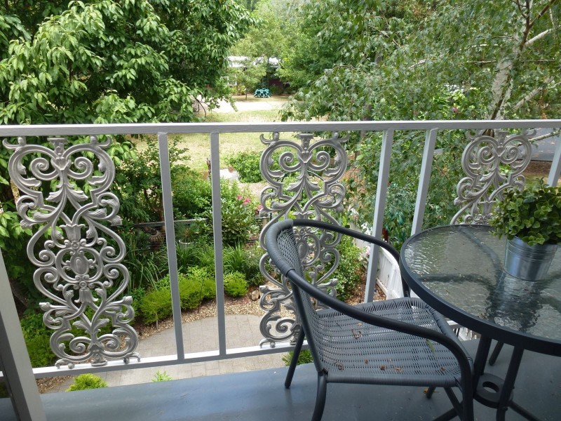 8 Wood, Bright VIC 3741