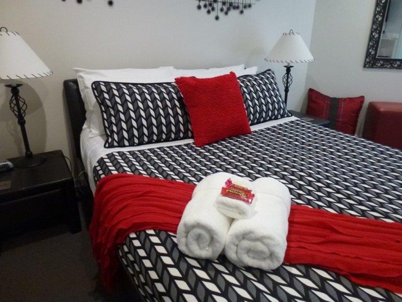 8 Wood, Bright VIC 3741