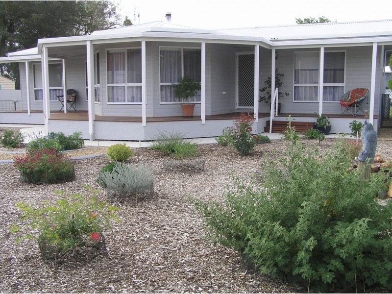 23 COREEN STREET, Jerilderie NSW 2716