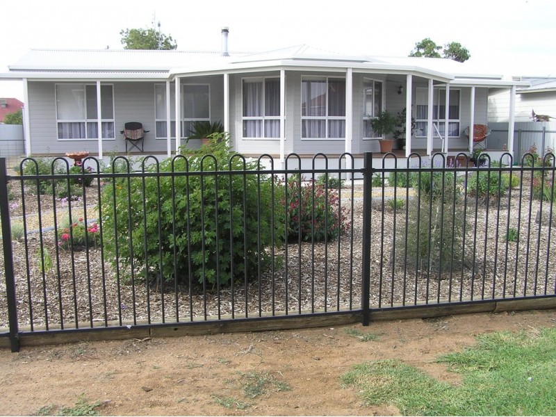 23 COREEN STREET, Jerilderie NSW 2716