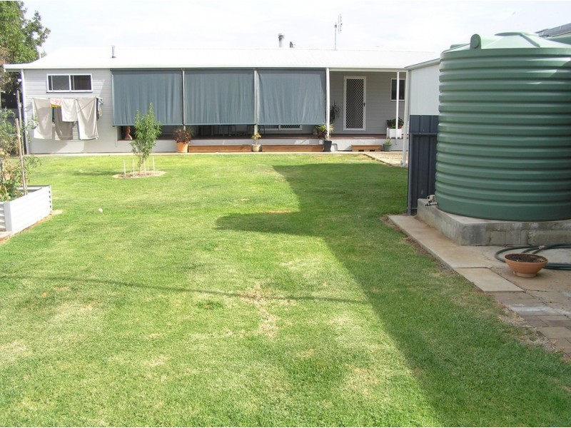 23 COREEN STREET, Jerilderie NSW 2716