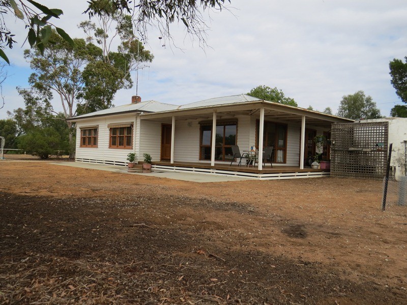 346 Southdown Road, Deniliquin NSW 2710