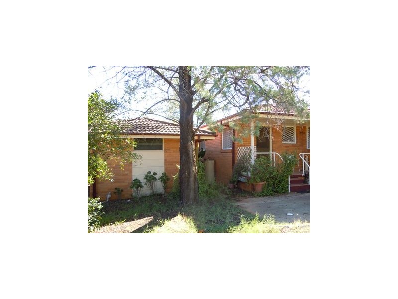 40 Crescent Street, Narrandera NSW 2700