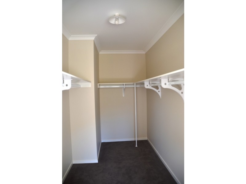 6 Karnu Court, Bright VIC 3741