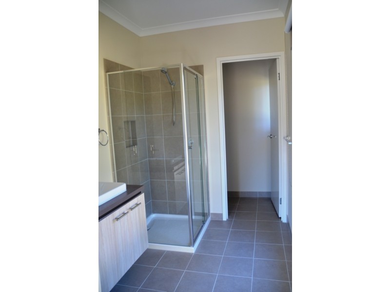 6 Karnu Court, Bright VIC 3741