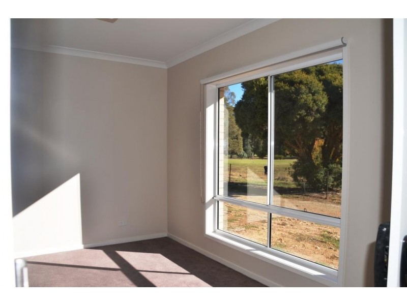 6 Karnu Court, Bright VIC 3741