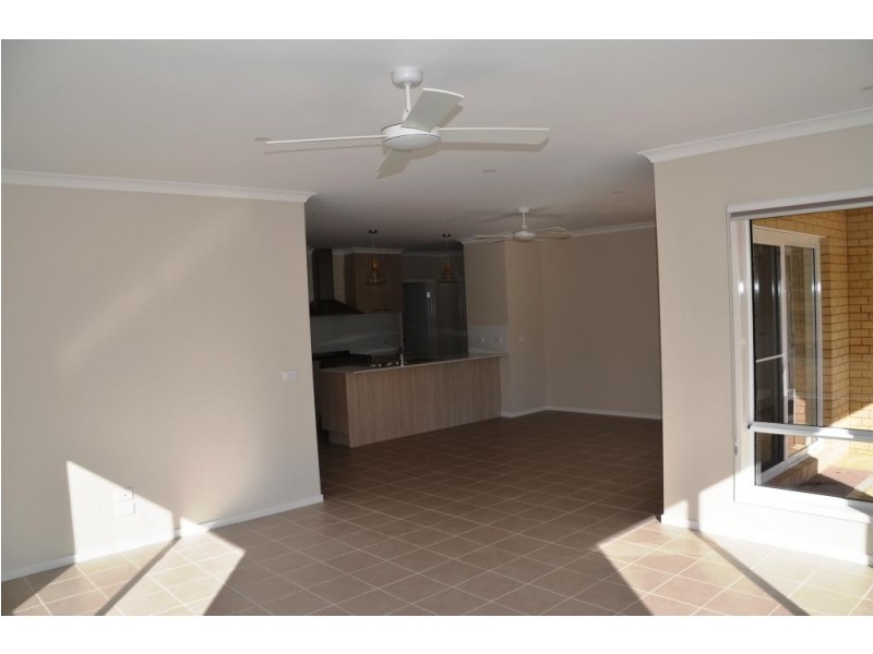 6 Karnu Court, Bright VIC 3741