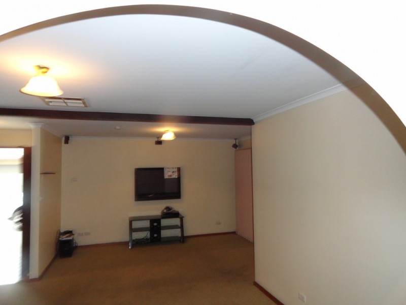 2/511 Butson Avenue, South Albury NSW 2640