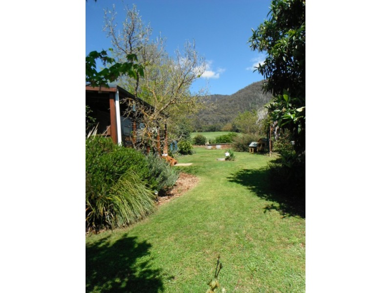 7082 Kiewa Valley Highway, Tawonga VIC 3697