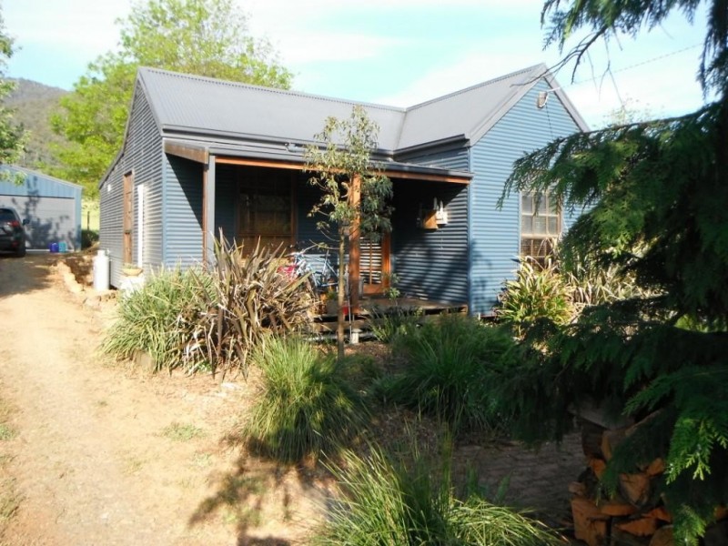 7082 Kiewa Valley Highway, Tawonga VIC 3697