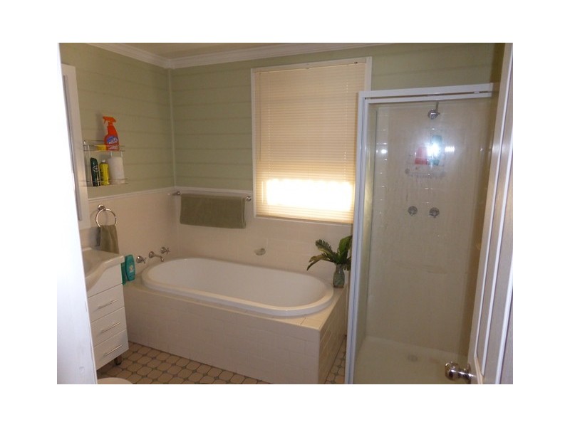 8 HENRY STREET, Hillston NSW 2675