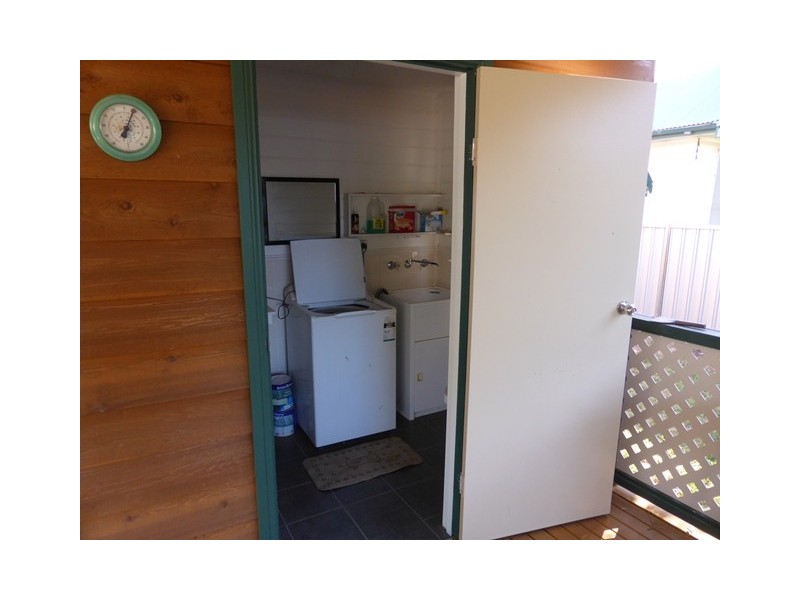 8 HENRY STREET, Hillston NSW 2675