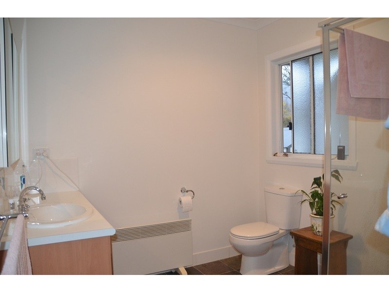 15 Georgian Court, Bright VIC 3741