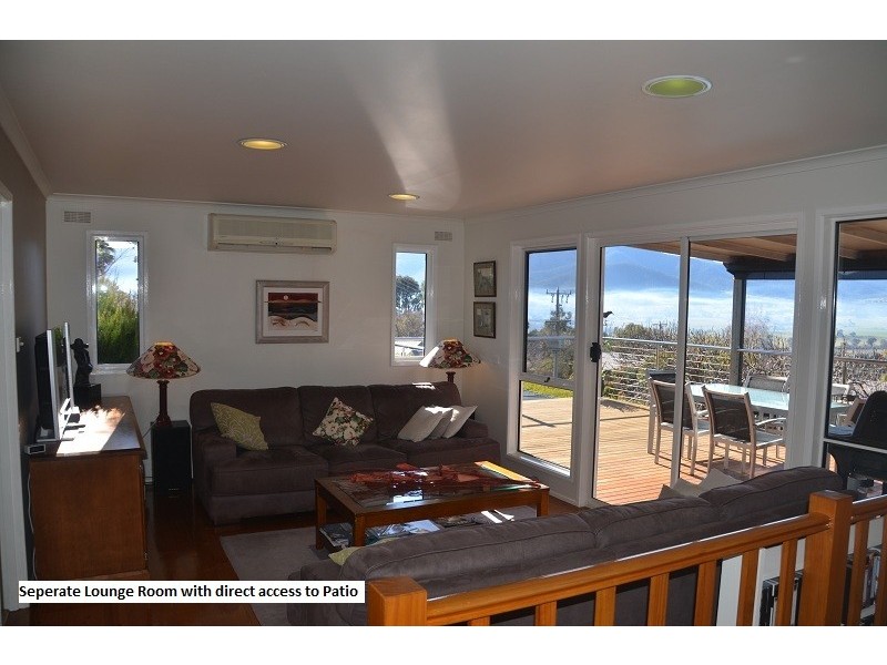 10 Buckland Street, Tawonga South VIC 3698