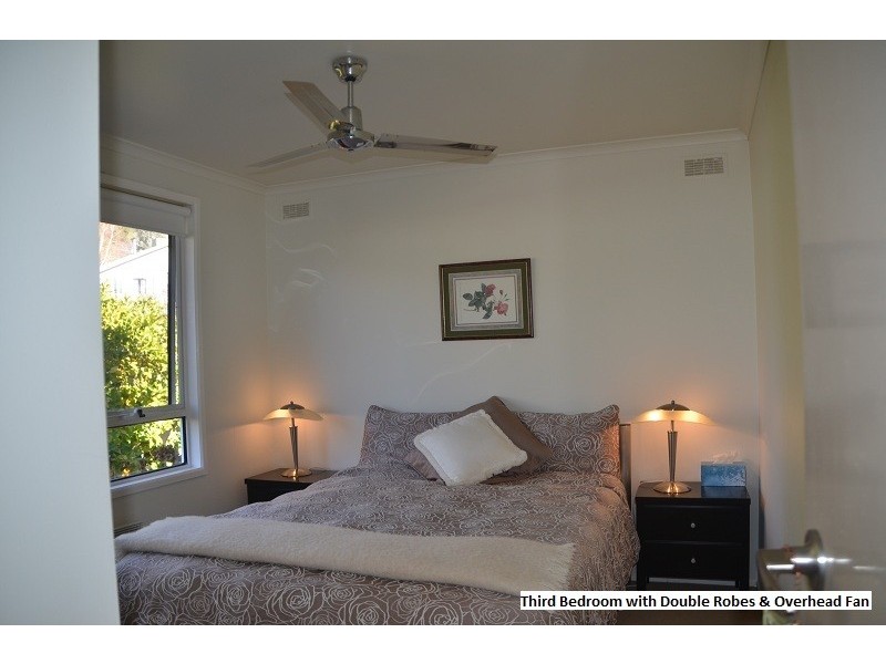 10 Buckland Street, Tawonga South VIC 3698