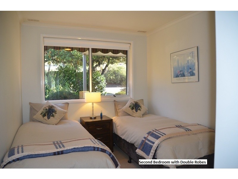 10 Buckland Street, Tawonga South VIC 3698