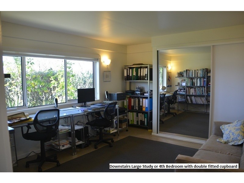 10 Buckland Street, Tawonga South VIC 3698