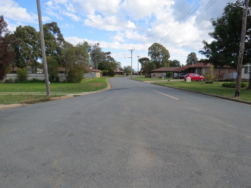 10 McDonald Court, Finley NSW 2713