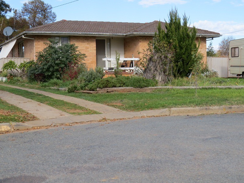 10 McDonald Court, Finley NSW 2713