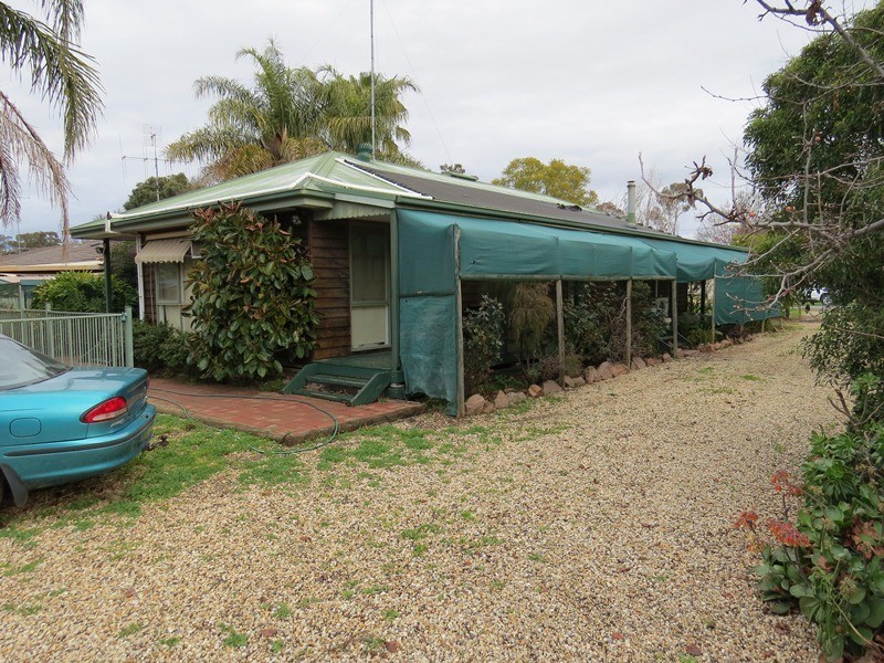80 Barooga Street, Berrigan NSW 2712