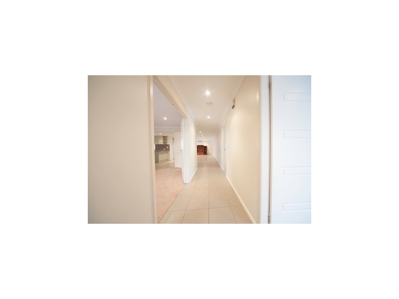 15 Anzac Crescent, Narrandera NSW 2700