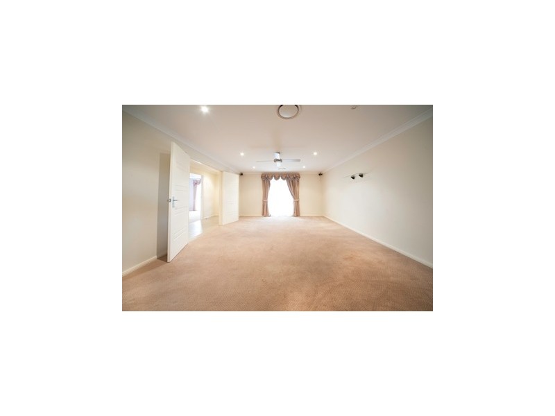 15 Anzac Crescent, Narrandera NSW 2700