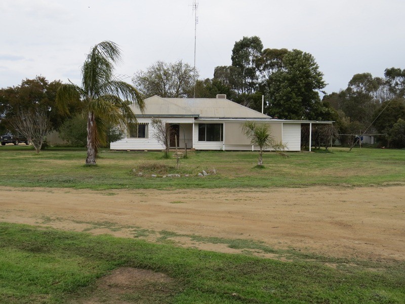 ”Lynore” Wakool Road, Barham NSW 2732