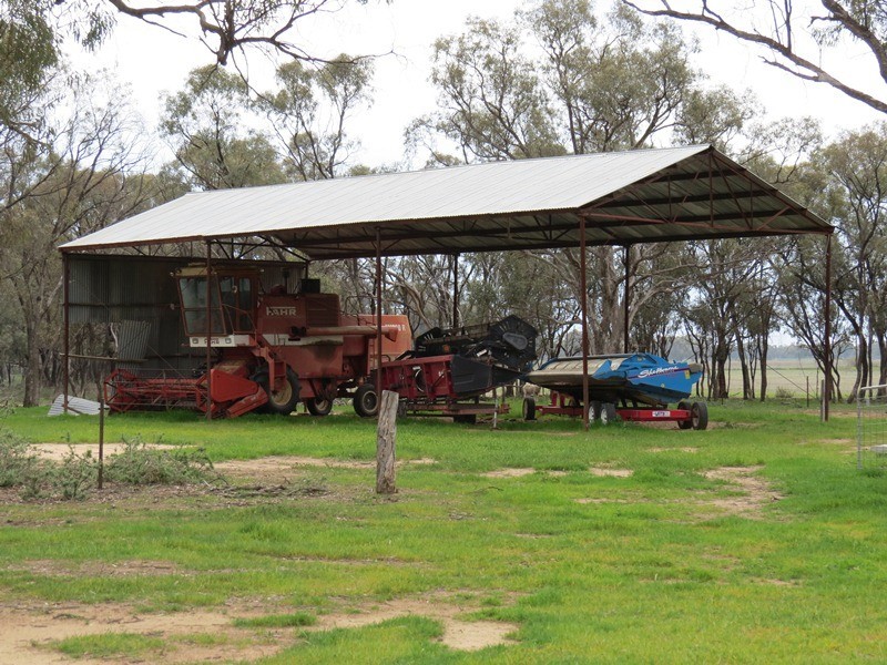 “Lynore” Wakool Road, Barham NSW 2732