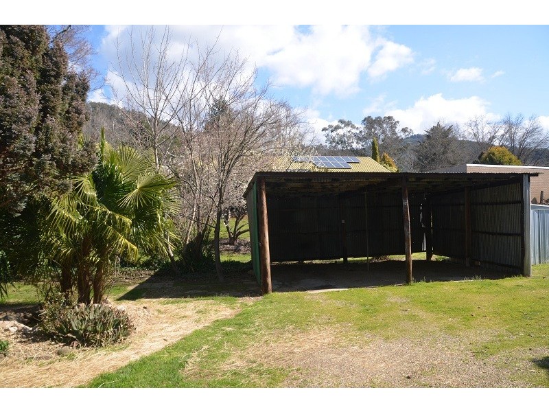 64 Cobden Street, Bright VIC 3741