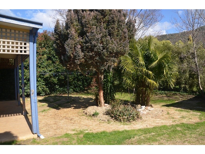 64 Cobden Street, Bright VIC 3741