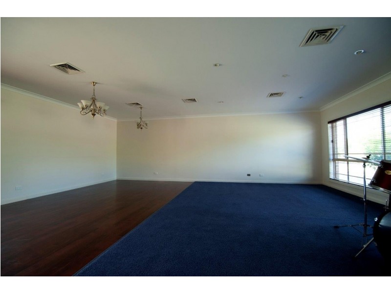 90 GRACE STREET, Lake Cargelligo NSW 2672