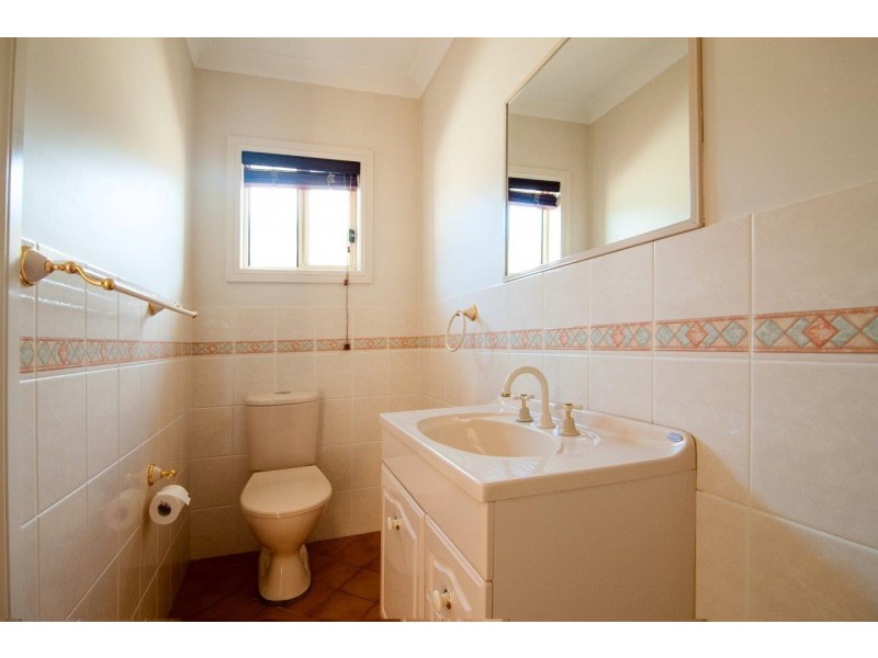 90 GRACE STREET, Lake Cargelligo NSW 2672