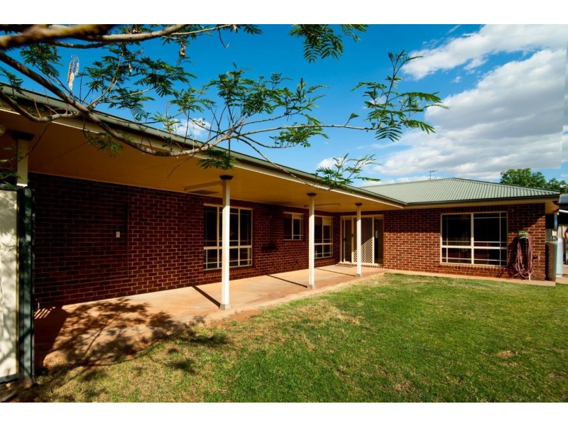 90 GRACE STREET, Lake Cargelligo NSW 2672